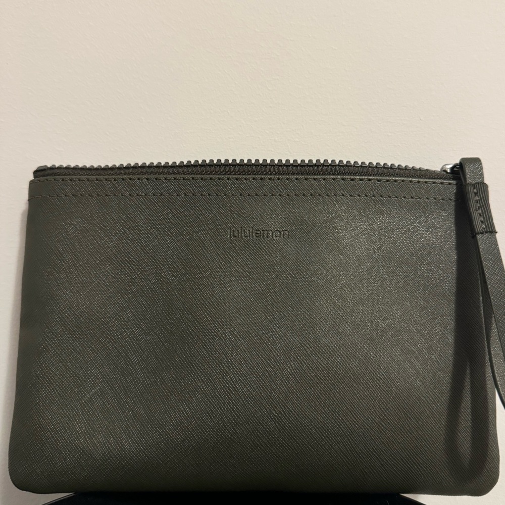 Lululemon pouch